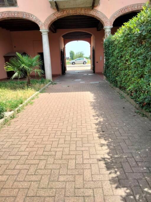 Appartamento In Cascina Lombarda Caselle Lurani Exteriör bild