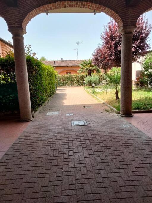 Appartamento In Cascina Lombarda Caselle Lurani Exteriör bild